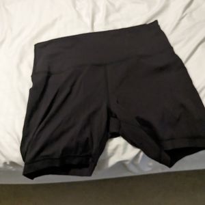 Black Lululemon Wunder Under Train Short